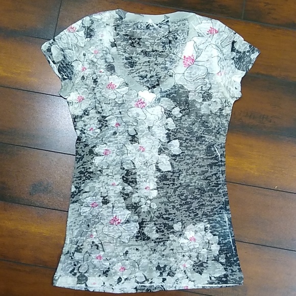 Burnout Tee NWOT - Picture 3 of 7